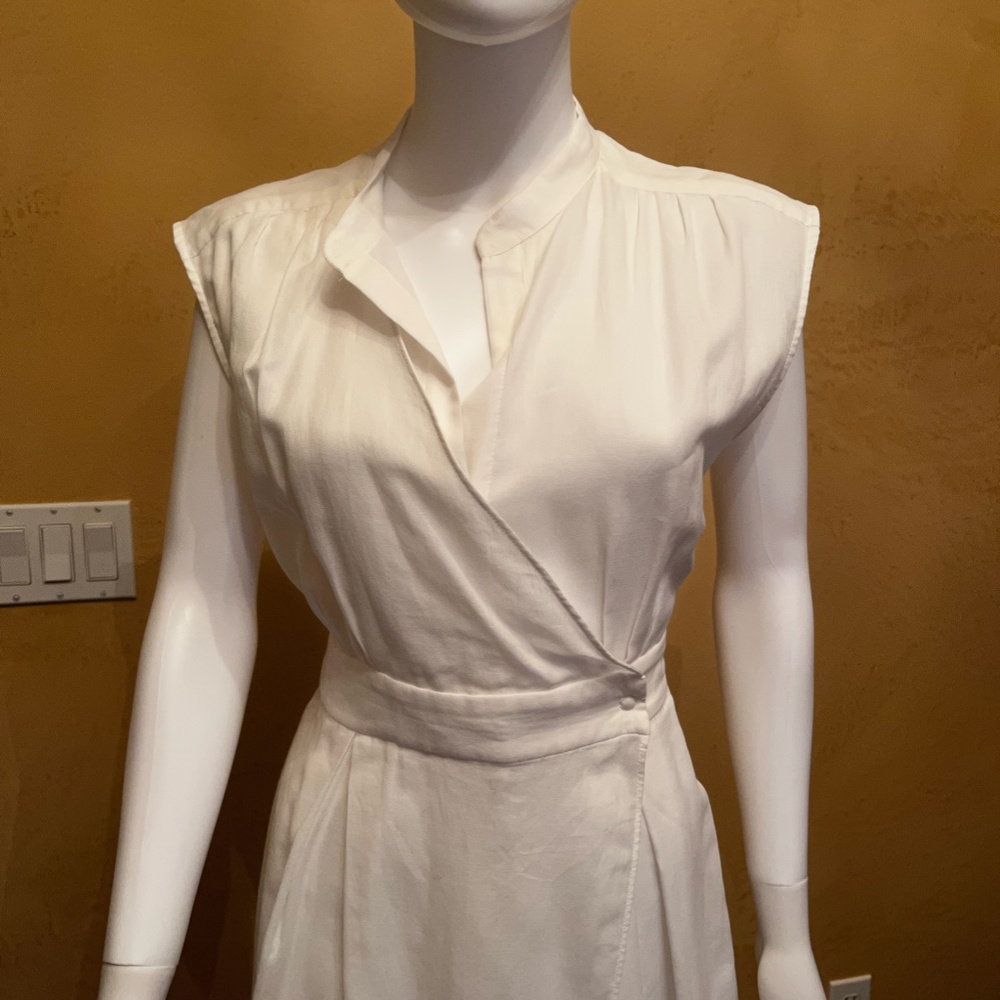 Jumpsuit - Picture 4 of 9